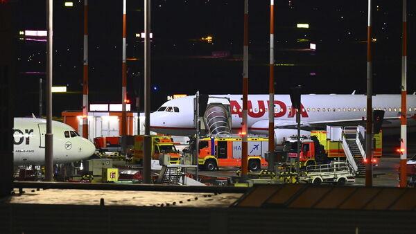 Four-year-old girl safe as Hamburg airport gunman arrested