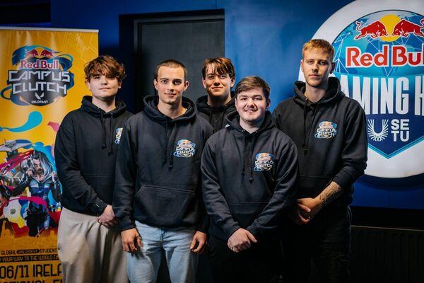 Red Bull Campus Clutch Caption Tuesday November 7th: The Red Bull Campus Clutch National Finals took place yesterday at the Red Bull Gaming Hub in SETU Waterford. A team-based VALORANT tournament open only to those in third-level education, the state-of-the-art Red Bull Gaming Hub played host to a fascinating clash of Ireland’s most talented gamers. The winning team of Ciaran McDonnell (UCD), Adam Maxwell (UCD), Conor Duffy (UCD), Joe Geraghty (NCI) and Karolis Ziubrys (University of Galway) got the better of their SETU Waterford opponents on the day, and now head to Istanbul to represent Ireland in the Red Bull Campus Clutch World Finals
