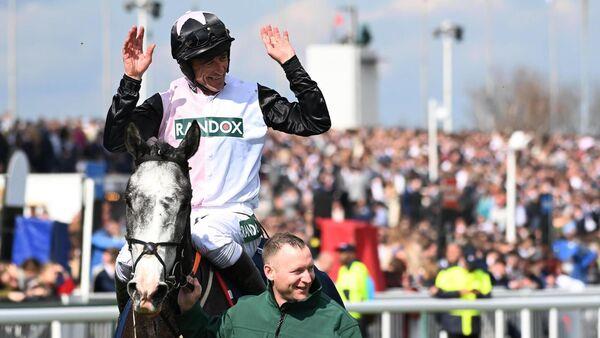 Davy Russell honoured at Horse Racing Ireland Awards