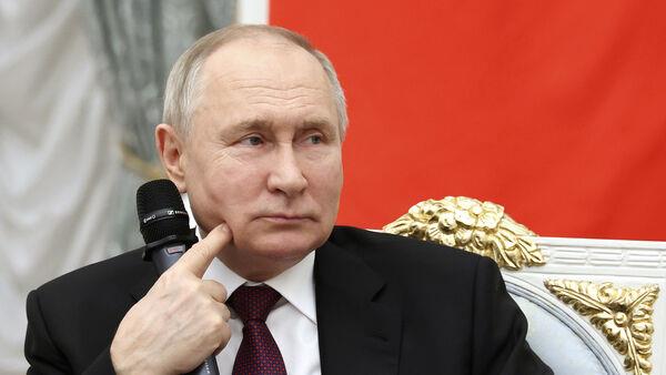 Putin hails Russia’s military performance in Ukraine and vows to achieve goals