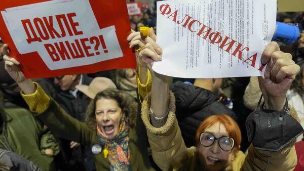 Serbia opposition urges EU to help open international probe into disputed vote