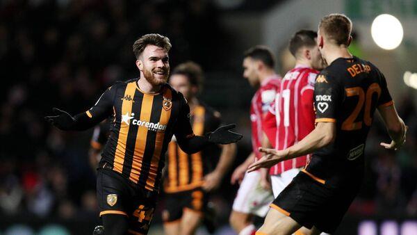 Co<em></em>nnolly strike helps Hull jump into play-off spot
