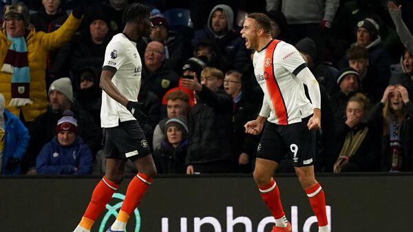 Carlton Morris’ controversial late equaliser earns Luton draw at Burnley